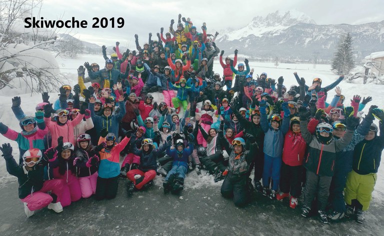 Gruppenphoto Skiwoche 2019.jpg